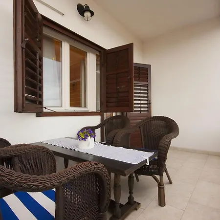 Apartment Tonka Sibenik